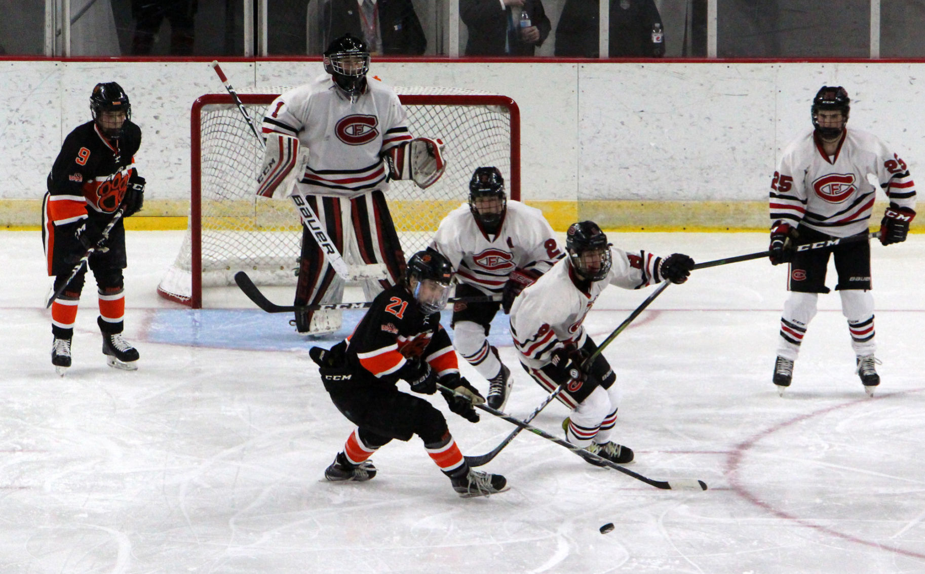Chi-Hi boys hockey vs Verona at Division 1 state semifinals 3-6-20